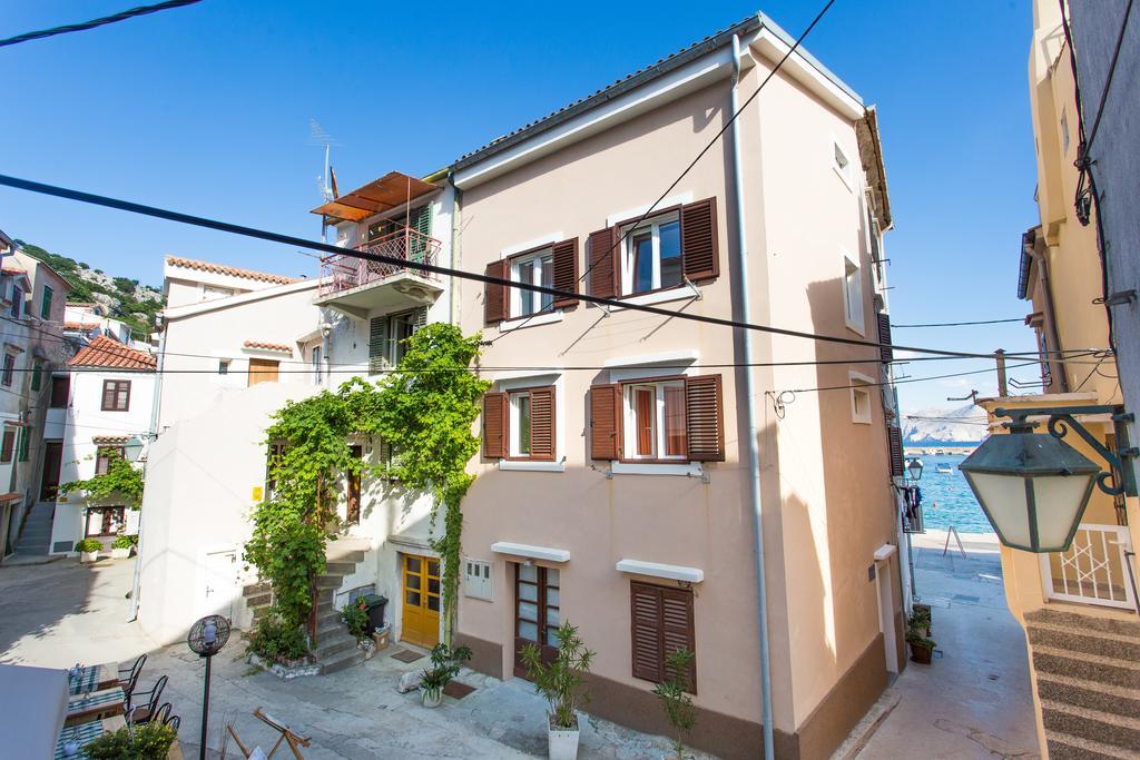 Apartments Sanja Baška Eksteriør bilde