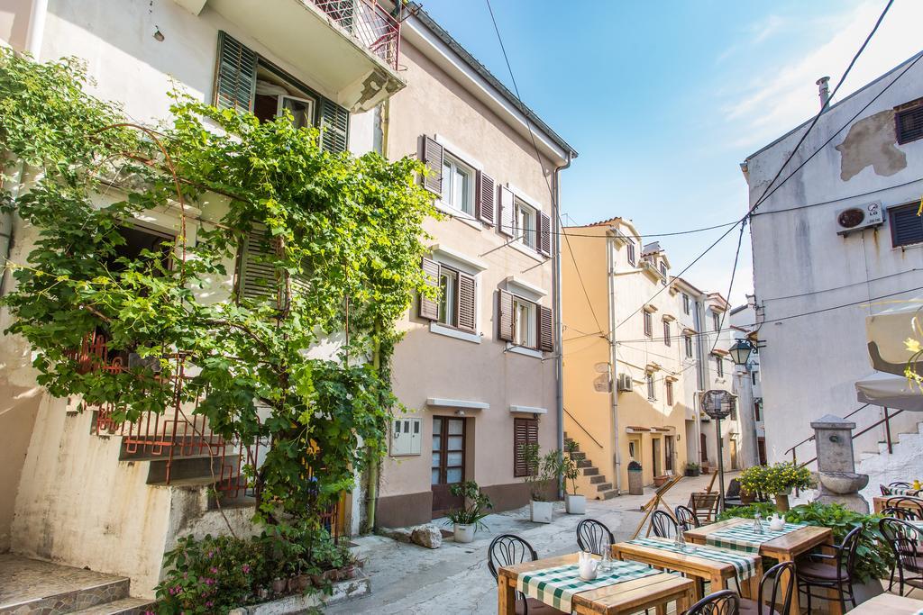 Apartments Sanja Baška Eksteriør bilde