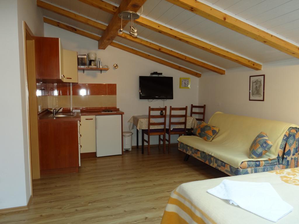 Apartments Sanja Baška Rom bilde