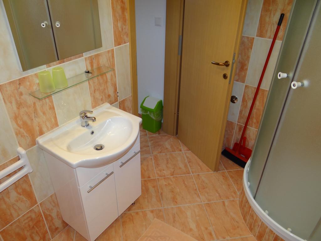 Apartments Sanja Baška Rom bilde